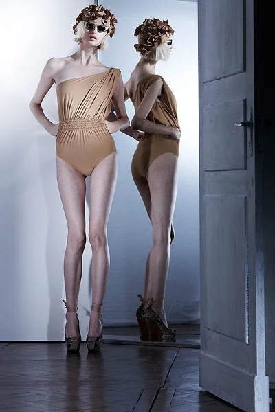 Look 11